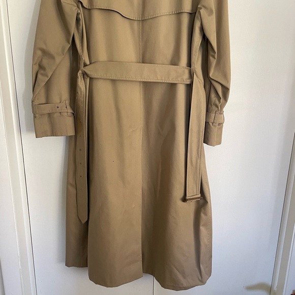 Vintage Burberry Coat - Picture 8 of 8